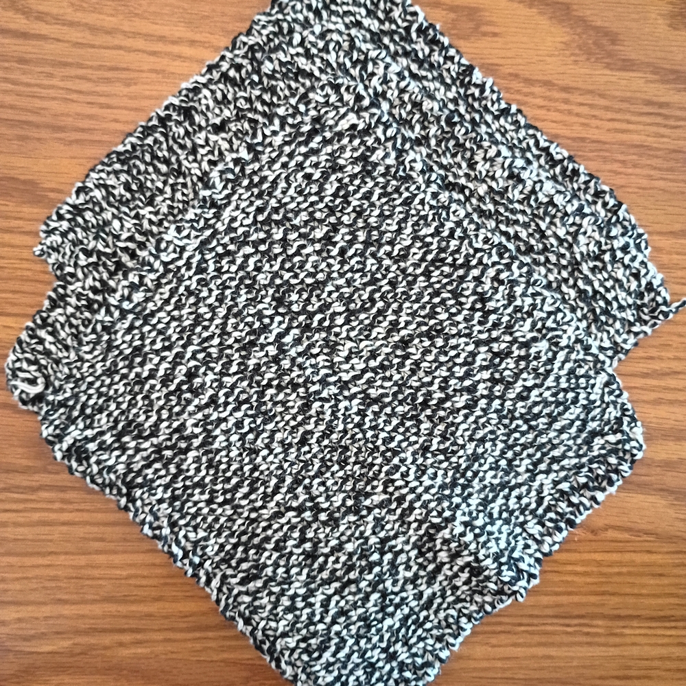 Black and White Knit Dishcloths